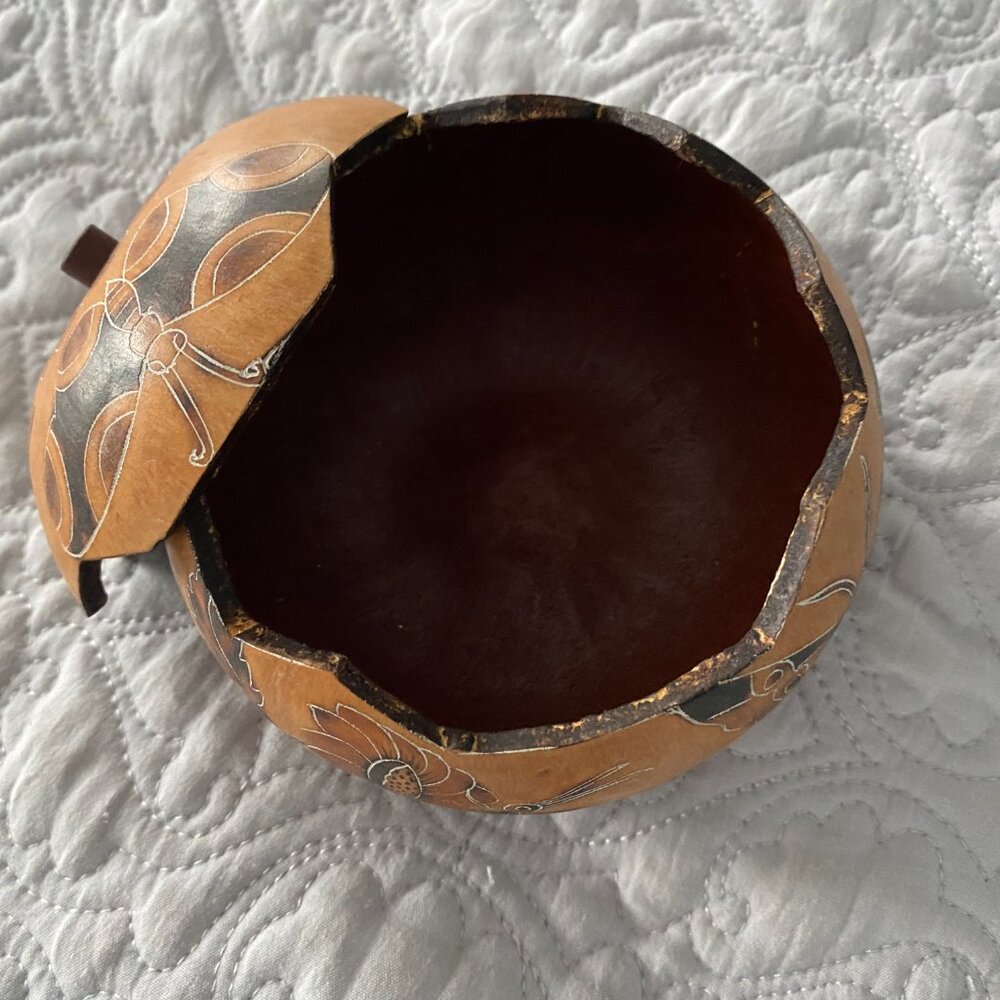 Delicate Carved Gourd with Butterflies and Flowers - Picture 2 of 3